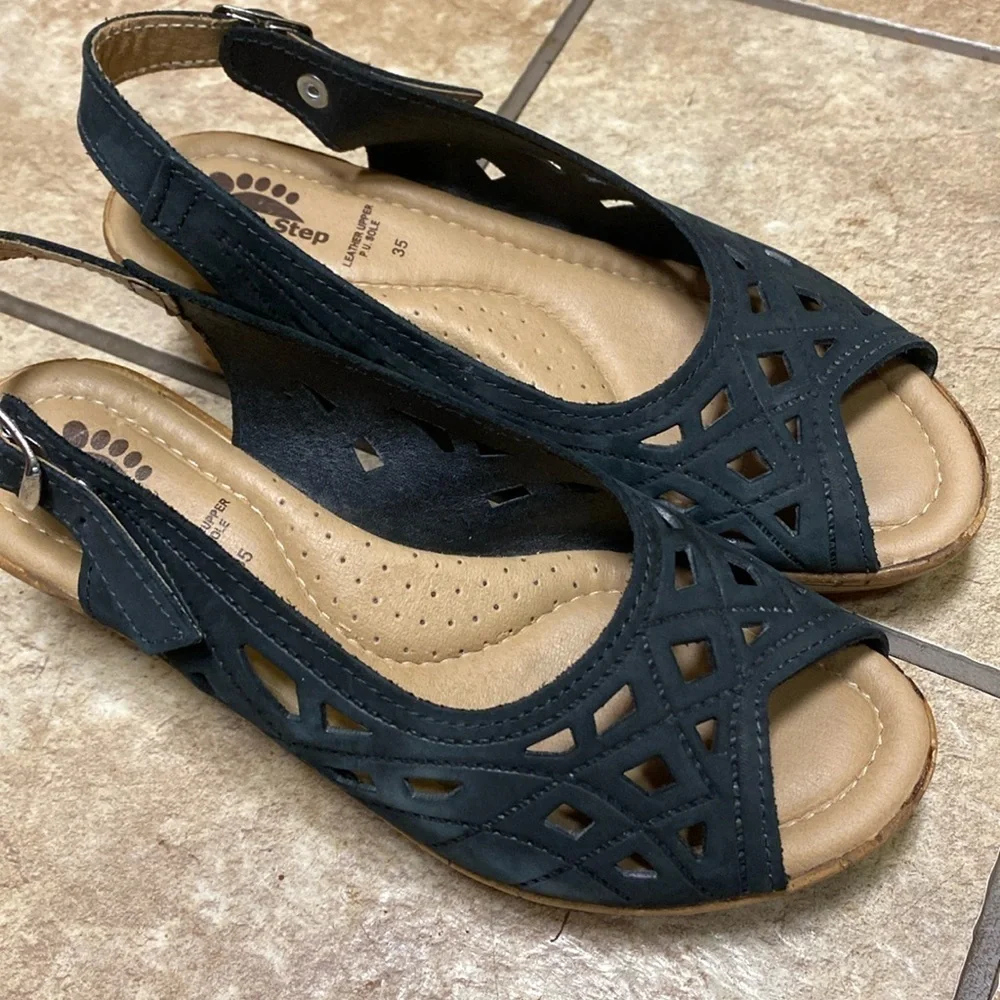 Spring Step Italian Size 4.5 Leather Sandals/Wedges Summer Fall